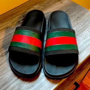 Gucci men’s rubber slide size 7 with original box